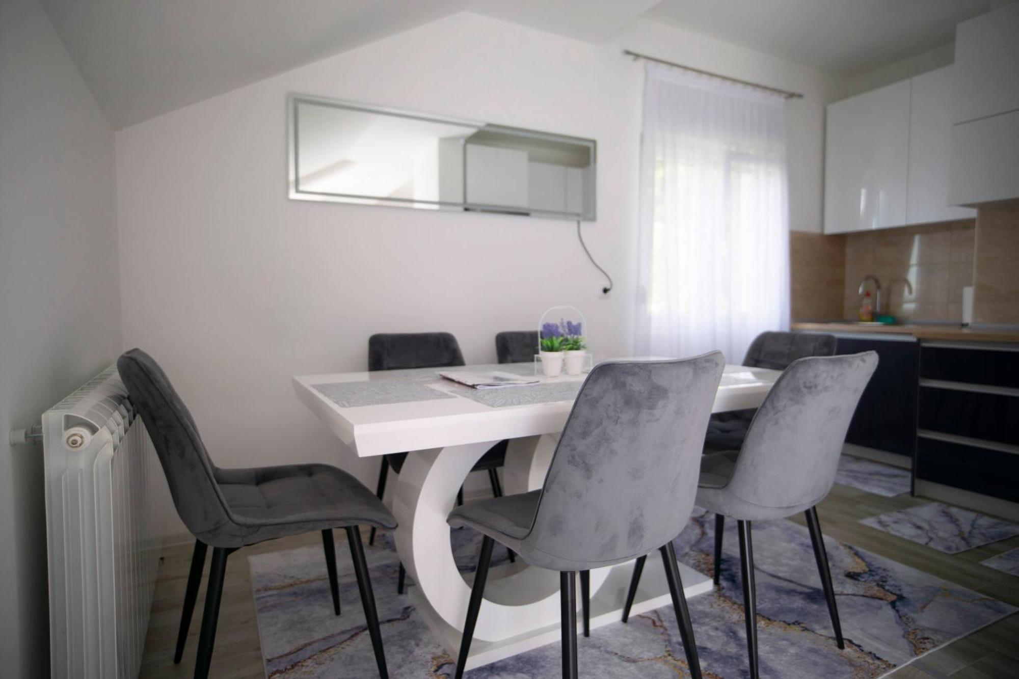 Luxury Apartments Milicevic Trebinje Esterno foto